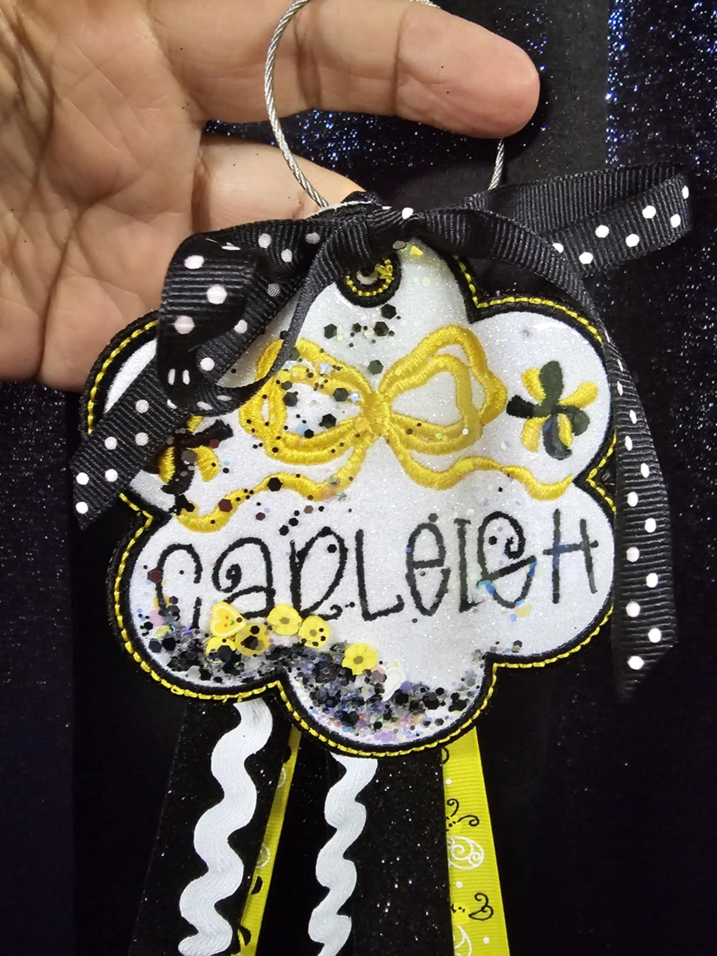 Embroidery Shaker Bag Tag