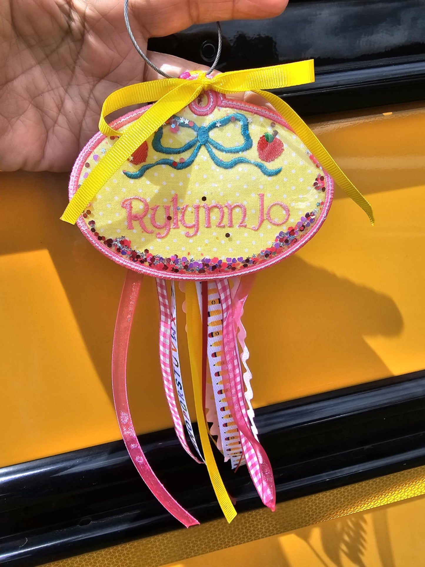 Embroidery Shaker Bag Tag