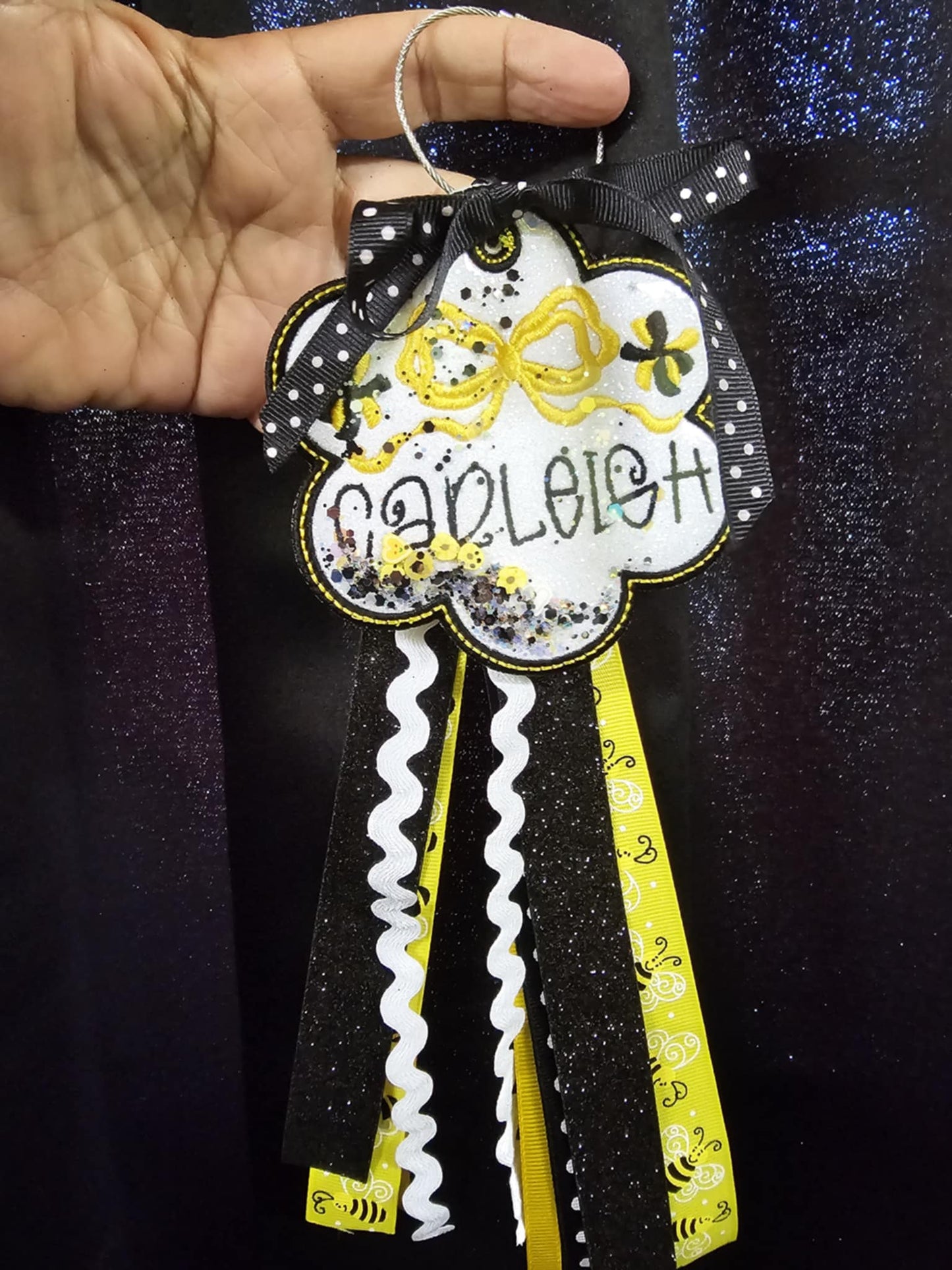 Embroidery Shaker Bag Tag